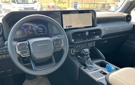 Toyota Land Cruiser Prado, 2025 год, 12 190 000 рублей, 24 фотография