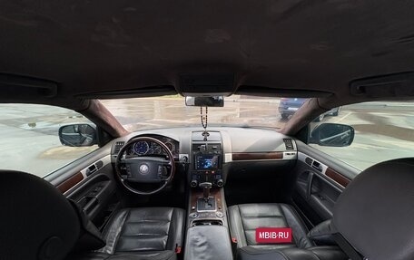 Volkswagen Touareg III, 2005 год, 815 000 рублей, 14 фотография