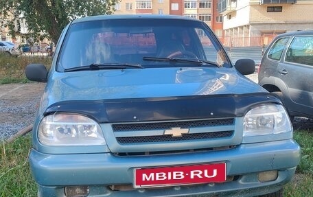 Chevrolet Niva I рестайлинг, 2005 год, 160 000 рублей, 1 фотография