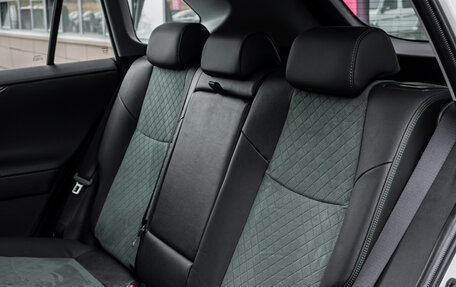 Toyota RAV4, 2025 год, 3 890 000 рублей, 28 фотография