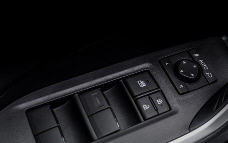 Toyota RAV4, 2025 год, 3 890 000 рублей, 17 фотография