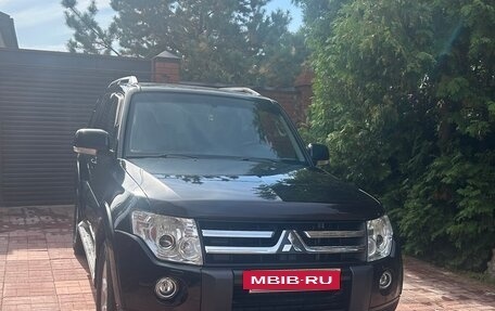 Mitsubishi Pajero IV, 2011 год, 2 400 000 рублей, 10 фотография