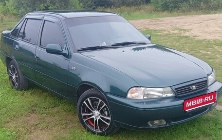 Daewoo Nexia I рестайлинг, 1995 год, 250 000 рублей, 1 фотография
