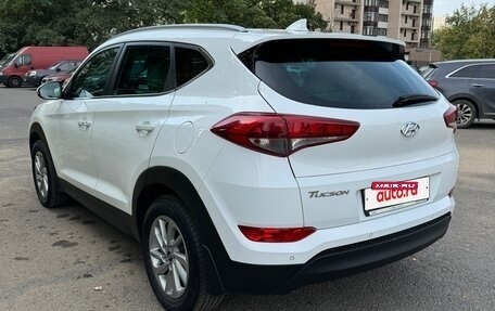 Hyundai Tucson III, 2018 год, 2 400 000 рублей, 10 фотография
