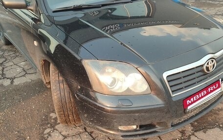 Toyota Avensis III рестайлинг, 2004 год, 550 000 рублей, 3 фотография