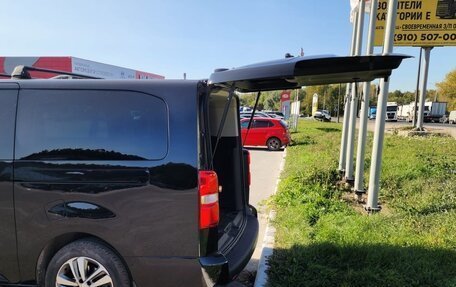 Peugeot Traveller I, 2017 год, 3 500 000 рублей, 4 фотография