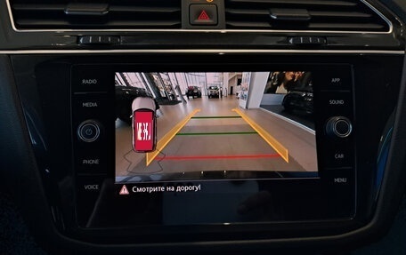 Volkswagen Tiguan II, 2020 год, 3 039 000 рублей, 25 фотография