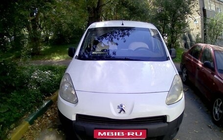 Peugeot Partner II рестайлинг 2, 2012 год, 550 000 рублей, 2 фотография