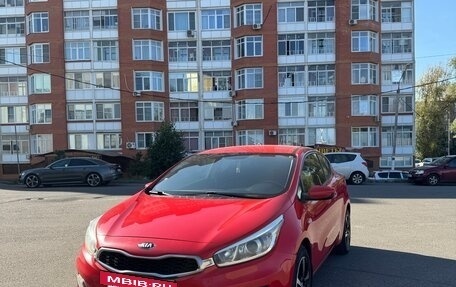 KIA cee'd III, 2014 год, 990 000 рублей, 2 фотография