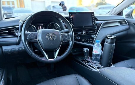 Toyota Camry, 2022 год, 3 225 000 рублей, 7 фотография