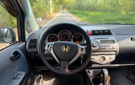 Honda Jazz I рестайлинг, 2007 год, 645 000 рублей, 15 фотография