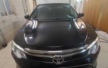Toyota Camry, 2017 год, 2 000 000 рублей, 1 фотография