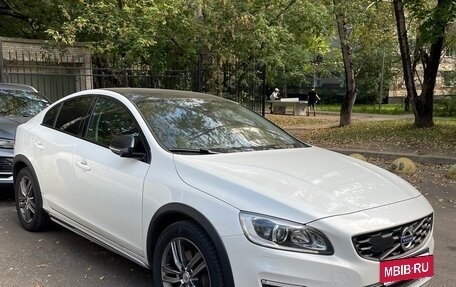 Volvo S60 Cross Country, 2016 год, 2 999 999 рублей, 3 фотография