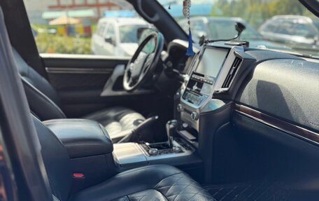 Toyota Land Cruiser 200, 2016 год, 5 450 000 рублей, 9 фотография