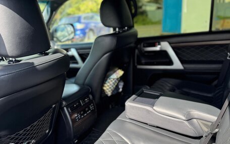 Toyota Land Cruiser 200, 2016 год, 5 450 000 рублей, 8 фотография