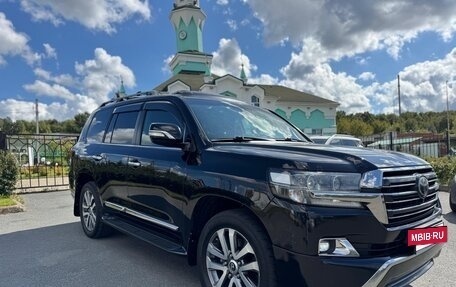 Toyota Land Cruiser 200, 2016 год, 5 450 000 рублей, 3 фотография