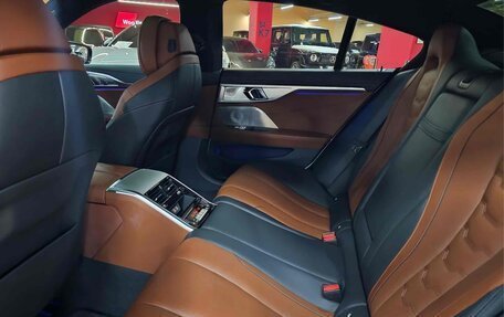 BMW 8 серия, 2021 год, 6 400 000 рублей, 13 фотография