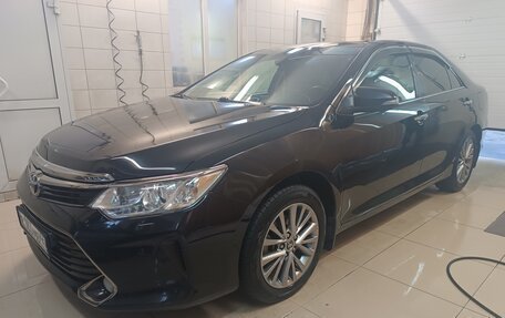 Toyota Camry, 2017 год, 2 000 000 рублей, 2 фотография