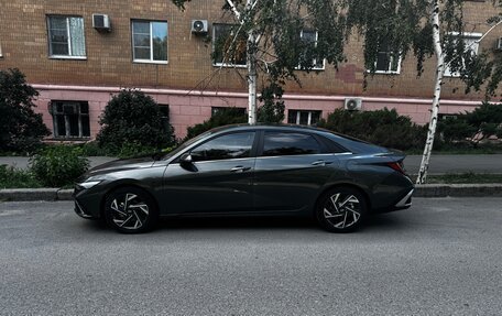 Hyundai Elantra, 2023 год, 2 250 000 рублей, 3 фотография