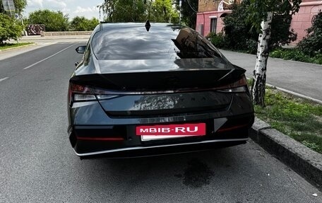 Hyundai Elantra, 2023 год, 2 250 000 рублей, 5 фотография