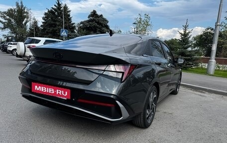 Hyundai Elantra, 2023 год, 2 250 000 рублей, 7 фотография