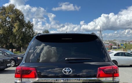 Toyota Land Cruiser 200, 2016 год, 5 450 000 рублей, 6 фотография