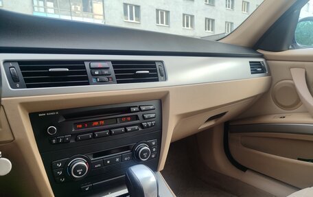 BMW 3 серия, 2008 год, 900 000 рублей, 30 фотография