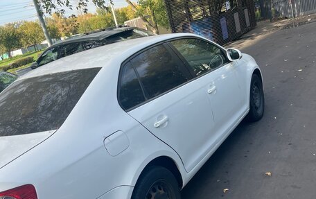 Volkswagen Jetta VI, 2010 год, 500 000 рублей, 3 фотография