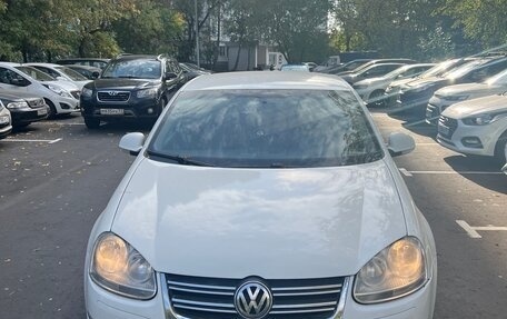 Volkswagen Jetta VI, 2010 год, 500 000 рублей, 1 фотография