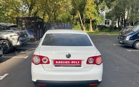 Volkswagen Jetta VI, 2010 год, 500 000 рублей, 2 фотография