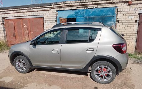 Renault Sandero II рестайлинг, 2018 год, 1 350 000 рублей, 1 фотография