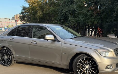 Mercedes-Benz C-Класс, 2008 год, 1 090 000 рублей, 1 фотография