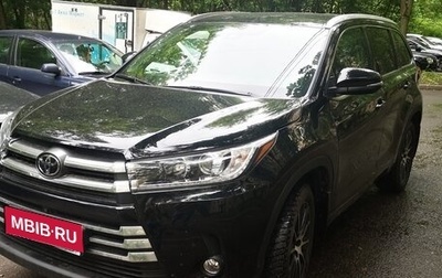 Toyota Highlander III, 2019 год, 3 990 000 рублей, 1 фотография