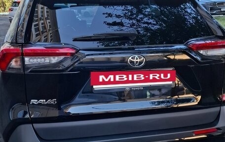 Toyota RAV4, 2020 год, 3 000 000 рублей, 2 фотография