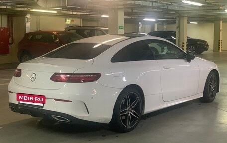 Mercedes-Benz E-Класс, 2018 год, 3 800 000 рублей, 3 фотография