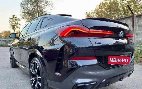 BMW X6, 2022 год, 10 000 000 рублей, 18 фотография