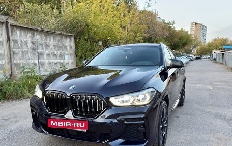 BMW X6, 2022 год, 10 000 000 рублей, 28 фотография