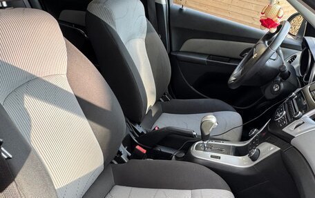 Chevrolet Cruze II, 2015 год, 950 000 рублей, 9 фотография