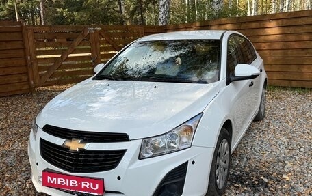 Chevrolet Cruze II, 2015 год, 950 000 рублей, 2 фотография