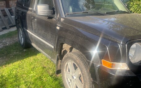 Jeep Liberty (Patriot), 2010 год, 1 150 000 рублей, 2 фотография