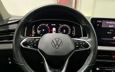Volkswagen Tiguan II, 2022 год, 2 490 000 рублей, 8 фотография