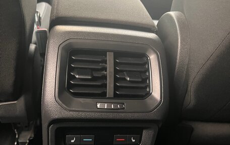 Volkswagen Tiguan II, 2021 год, 2 450 000 рублей, 8 фотография