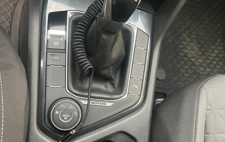 Volkswagen Tiguan II, 2021 год, 2 450 000 рублей, 11 фотография