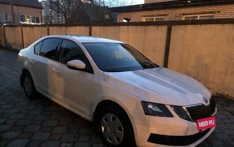 Skoda Octavia, 2017 год, 1 100 000 рублей, 3 фотография