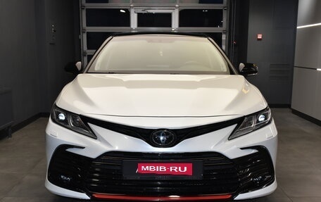 Toyota Camry, 2021 год, 3 200 000 рублей, 1 фотография