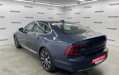 Volvo S90 II рестайлинг, 2021 год, 3 650 000 рублей, 3 фотография