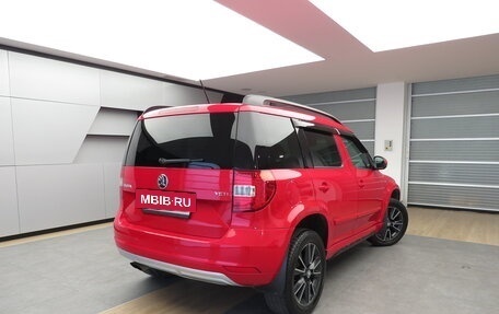 Skoda Yeti I рестайлинг, 2015 год, 899 000 рублей, 2 фотография