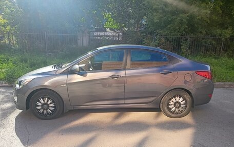 Hyundai Solaris II рестайлинг, 2015 год, 750 000 рублей, 8 фотография