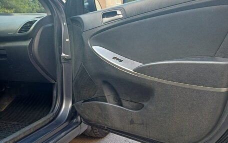 Hyundai Solaris II рестайлинг, 2015 год, 750 000 рублей, 10 фотография