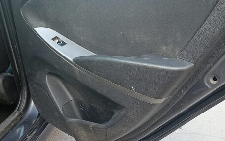 Hyundai Solaris II рестайлинг, 2015 год, 750 000 рублей, 18 фотография